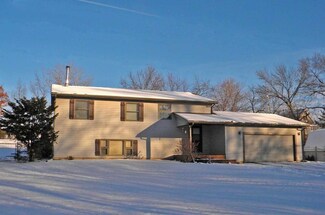 42447 N Ash St, Antioch, IL 60002