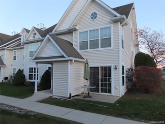 265 Ruth Ct, Middletown, NY 10940