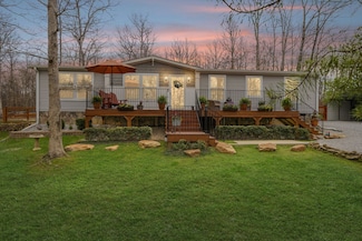 339 3rd Dr, Altamont, TN 37301