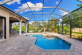 983 Tivoli Dr, Naples, FL 34104