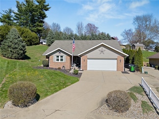225 High St, Dover, OH 44622