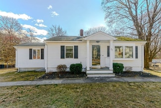 77 Cocasset St, Foxboro, MA 02035