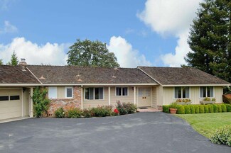 12140 Foothill Ln, Los Altos Hills, CA 94022