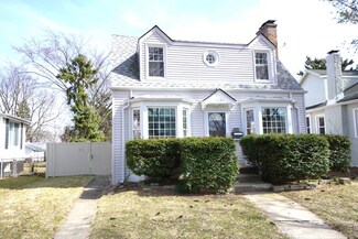 1621 Fowler Ave, Evanston, IL 60201