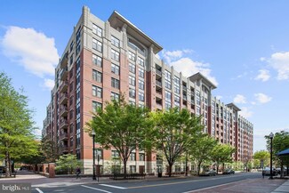 1021 N Garfield St Unit 211, Arlington, VA 22201