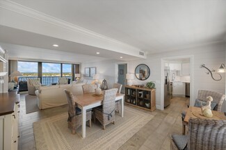 136 Lakeshore Dr Unit PH-13, North Palm Beach, FL 33408