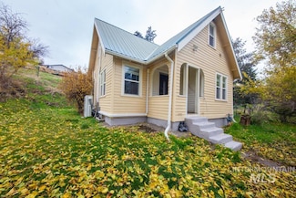 2630 13th St, Clarkston, WA 99403