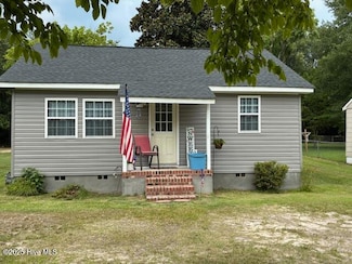 622 E Vance St, Laurinburg, NC 28352