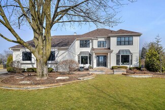 75 Hawkins Cir, Wheaton, IL 60189