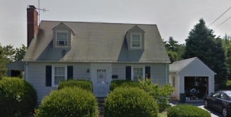14 Post St, Glen Head, NY 11545