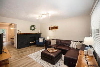 1913 Winnie Dr Unit 5, Bellevue, NE 68005