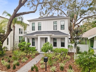 319 12th Ave NE, Saint Petersburg, FL 33701