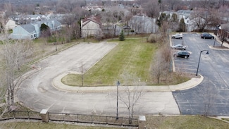 1188 E Algonquin Rd, Algonquin, IL 60102