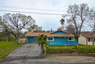 19815 Cottonwood Dr, Cottonwood, CA 96022