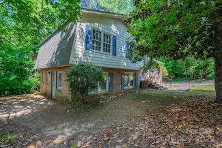 7320 Ritter Dr, Charlotte, NC 28270