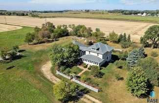 27551 452nd Ave, Parker, SD 57053