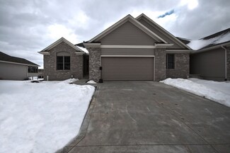 228 River Park Dr, Middlebury, IN 46540