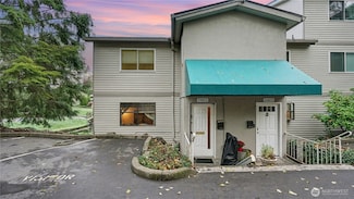 13073 15th Ave NE Unit G-13, Seattle, WA 98125