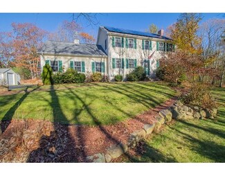 1 Thornton St, Mendon, MA 01756