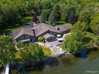 W7958 S Lake Antoine Rd, Iron Mountain, MI 49801