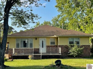 305 Second St, Cadiz, KY 42211