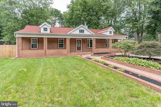10311 Poe Dr, Manassas, VA 20110