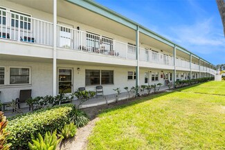 5216 81st St N Unit 2, Saint Petersburg, FL 33709