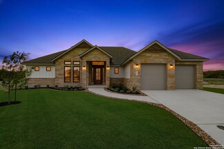 133 Emil Ln, Castroville, TX 78009