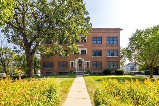 1902 Woodland Ave Unit 102, Des Moines, IA 50309