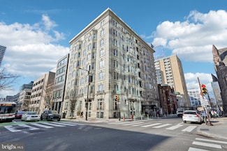 2201 Chestnut St Unit 202, Philadelphia, PA 19103