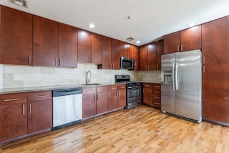 17 Meadow Rd Unit 401, Rutherford, NJ 07070