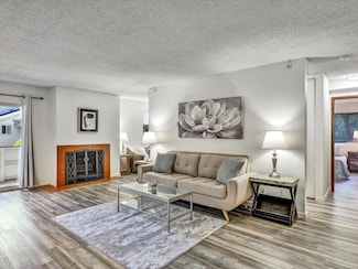 302 Philip Dr Unit 101, Daly City, CA 94015