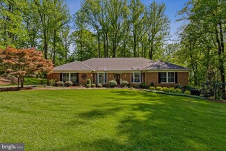 6832 Sandstone Ct, Warrenton, VA 20187