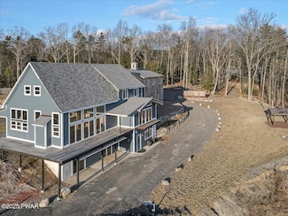 124 Mountainview Ct, Milford Township, PA 18337