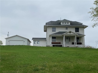 502 E Morehouse St, Hopkins, MO 64461