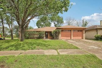 15103 Peachmeadow Ln, Channelview, TX 77530