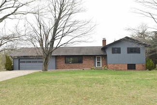4286 Howard Rd, Petoskey, MI 49770