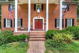 12 Poindexter Place, Newport News, VA 23606