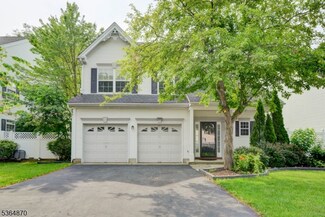 5 Marco Polo Ct, Franklin Park, NJ 08823