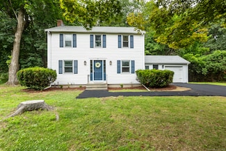 29 Bradford Dr, Windsor, CT 06095