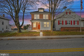 59 E George St, York, PA 17408