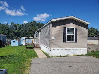 30 R And r Park, Killingly, CT 06241