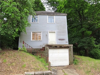 112 Locust St, Aliquippa, PA 15001