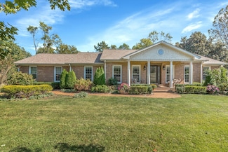 5504 Trousdale Dr, Brentwood, TN 37027