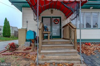 627 New St, Spring City, PA 19475