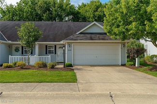 30831 Pepper Mill Ct Unit 80B, North Olmsted, OH 44070