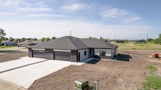 3134 Spruce Court Unit B, Spirit Lake, IA 51360