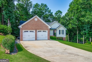 5505 Riverchase Dr, Flowery Branch, GA 30542