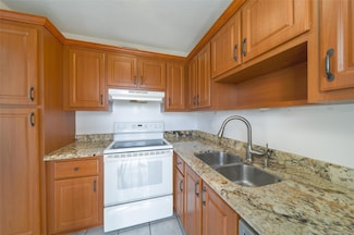 2555 NE 11th St Unit 403, Fort Lauderdale, FL 33304