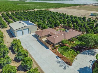 8330 S Indianola Ave, Selma, CA 93662